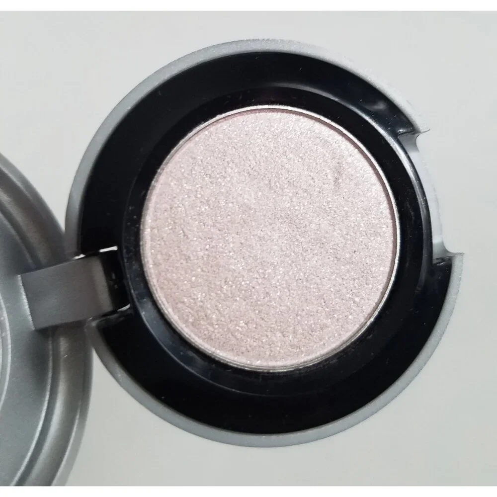 Urban Decay Cherry Eyeshadow